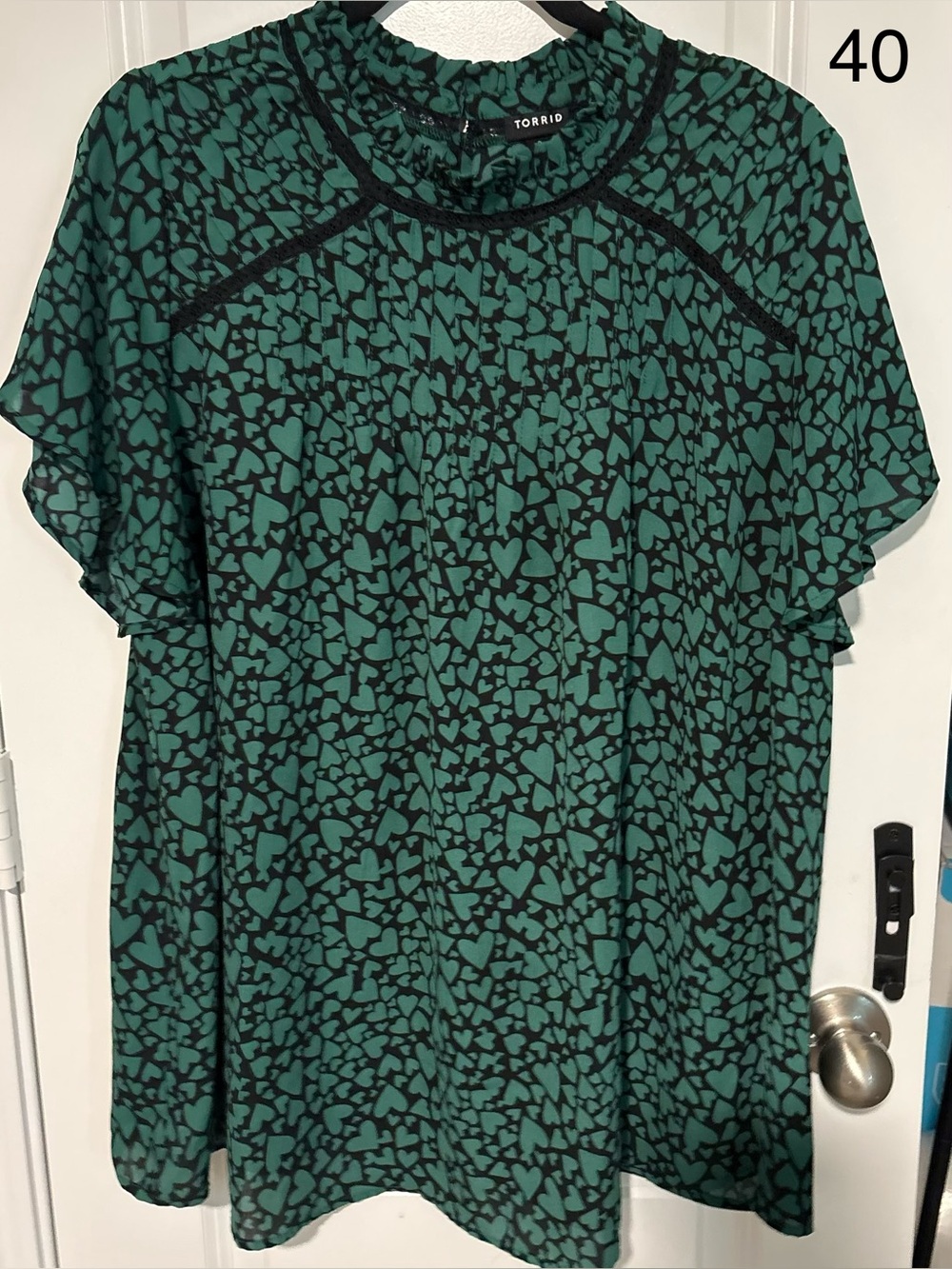 torrid Emerald Green & Black Heart Print Ruffle Sleeve Blouse